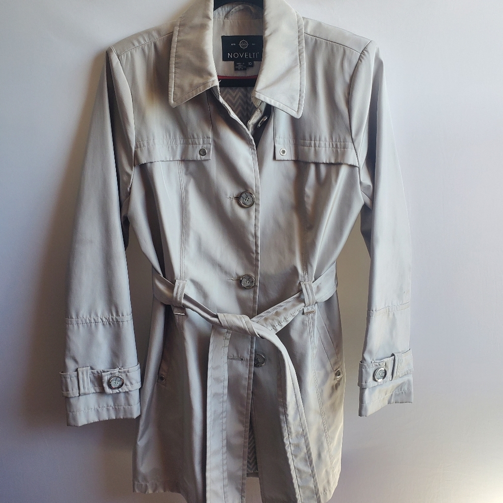 Women’s Novelti Beige Trench Coat Size 10 Belted Jacket